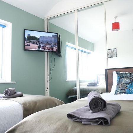 Bee Stays - Northway House วอร์ริงตัน ภายนอก รูปภาพ