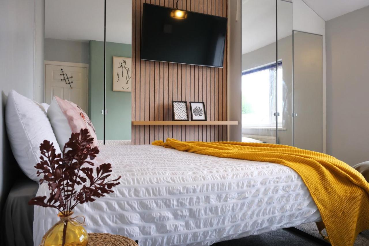 Bee Stays - Northway House วอร์ริงตัน ภายนอก รูปภาพ