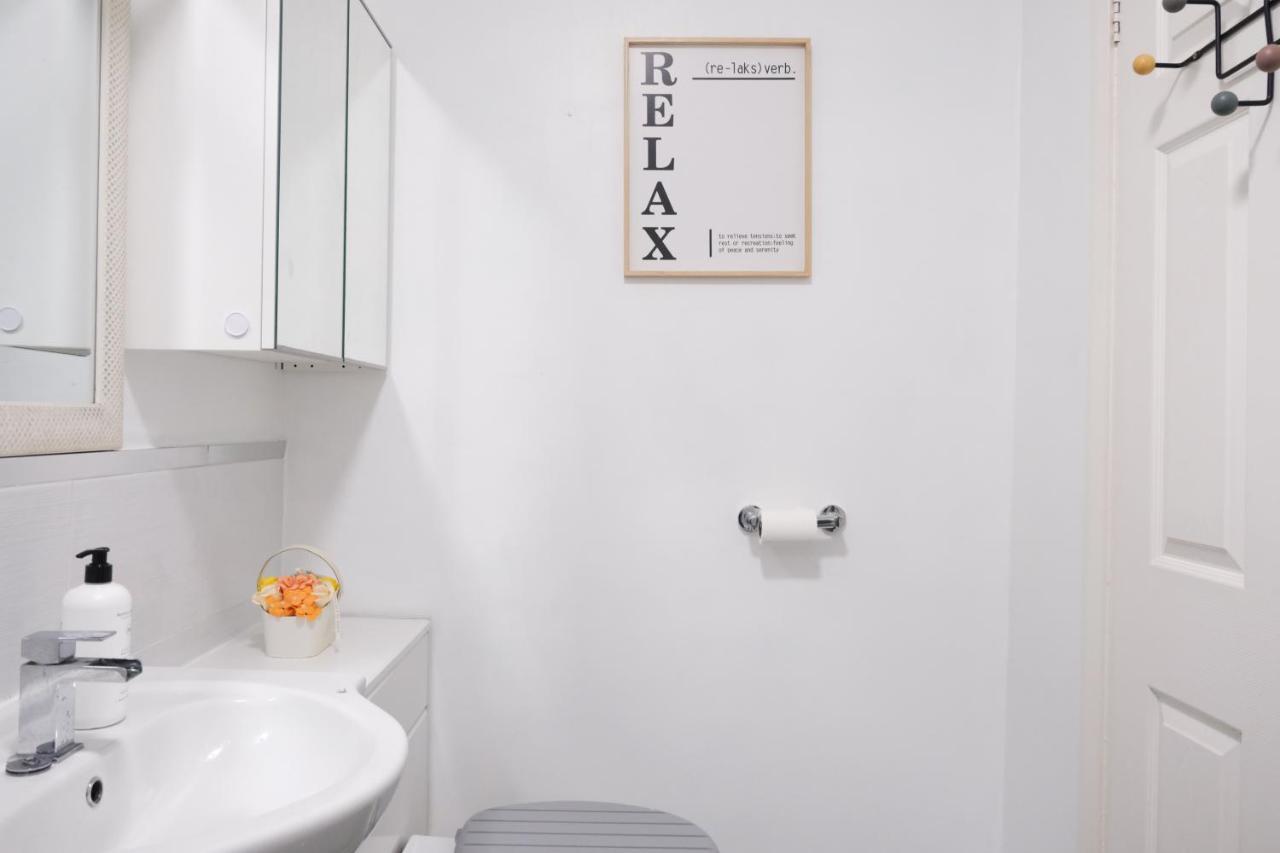 Bee Stays - Northway House วอร์ริงตัน ภายนอก รูปภาพ